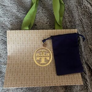 Tory burch gift bag + purple dust bag
